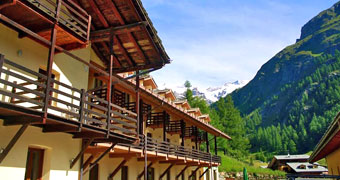 Chalet du Lys Gressoney La Trinitè Hotel