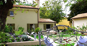 Agriturismo Serena Fermo Hotel