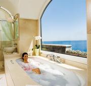 10 Best Hotel Bathrooms